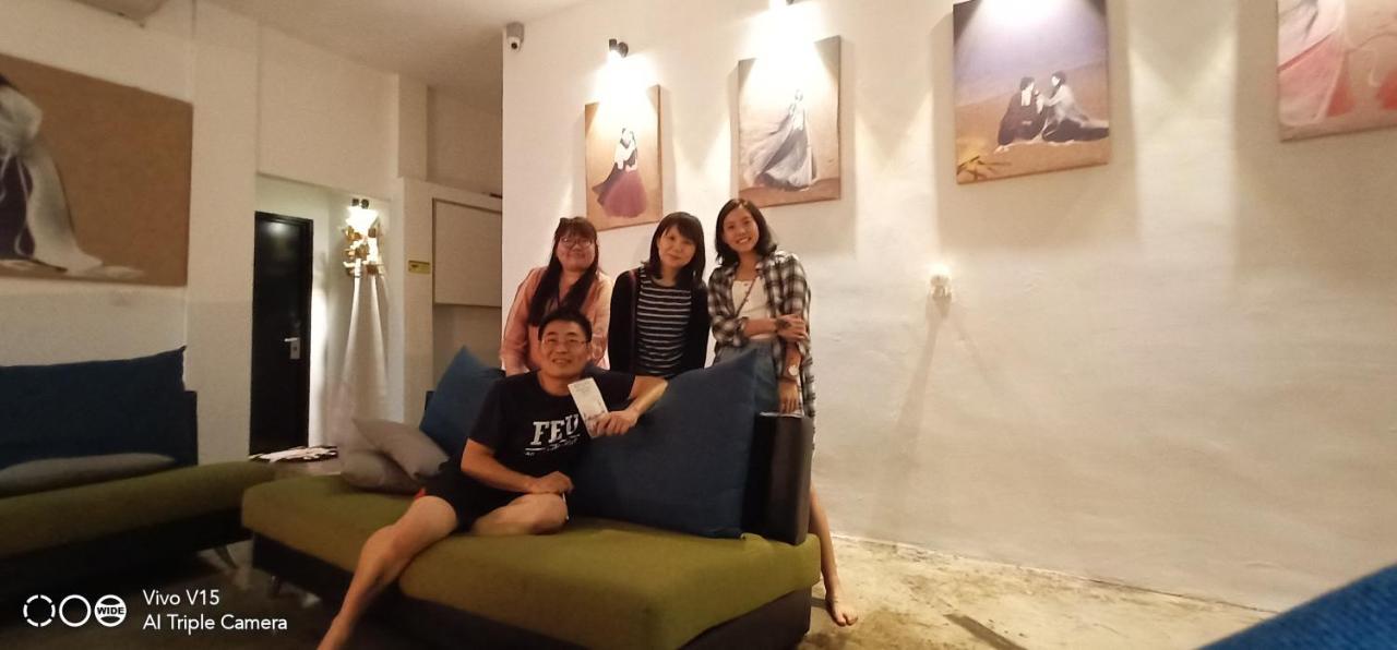 Hostel Beds In Garden Ipoh